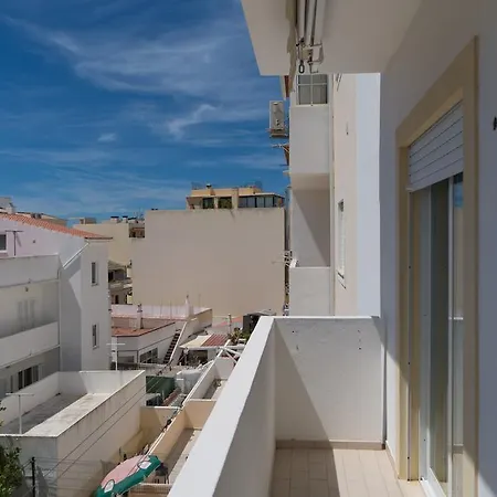 Akisol Armacao Pera Lilac Iii Apartment